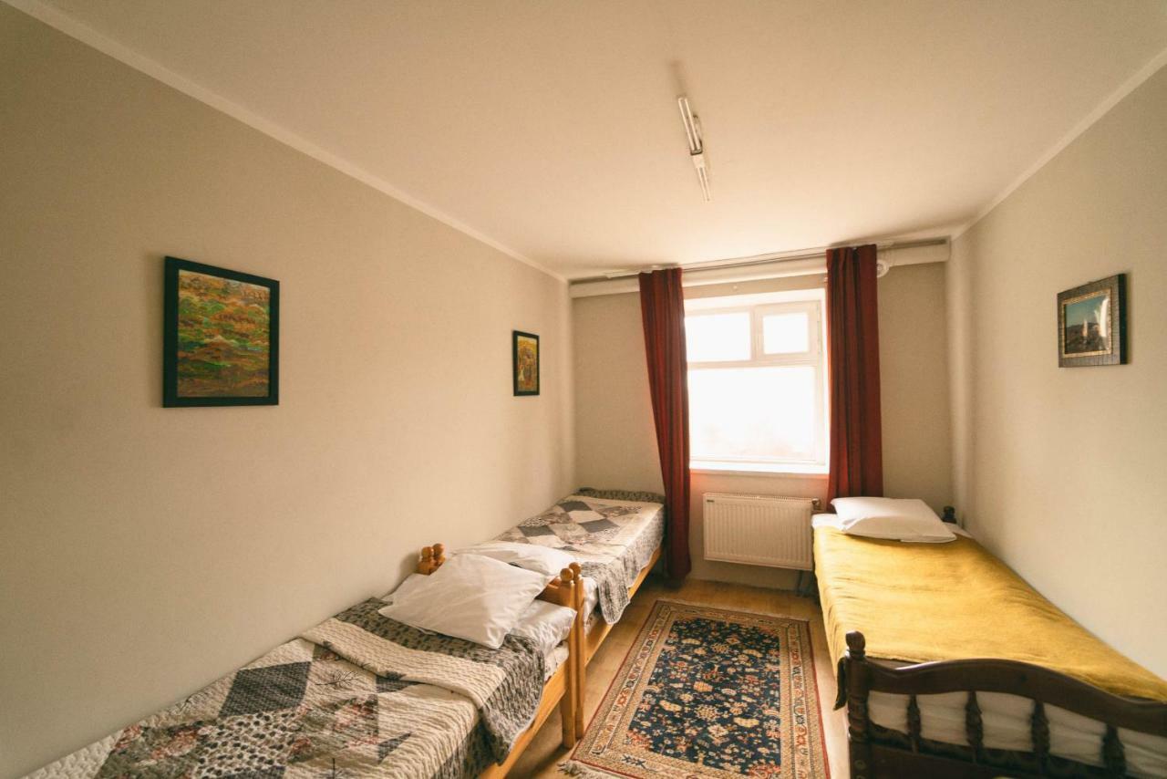 Town Yard Hostel Улан-Батор Екстер'єр фото
